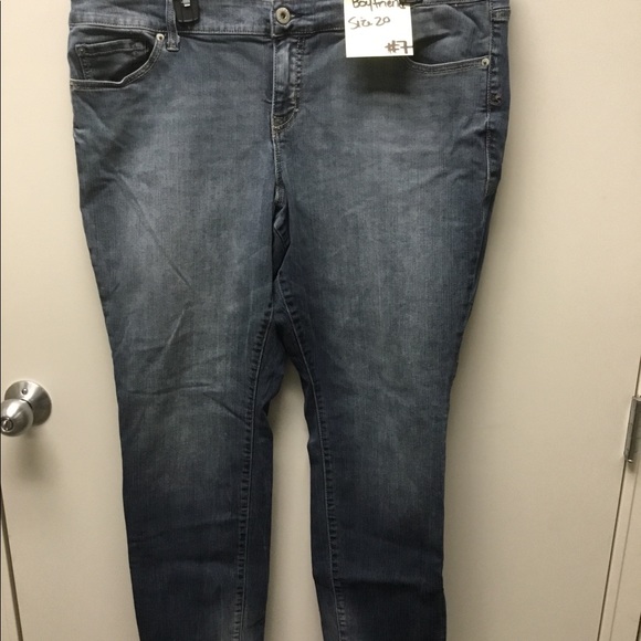 Torrid Boyfriend jeans - Picture 2 of 3